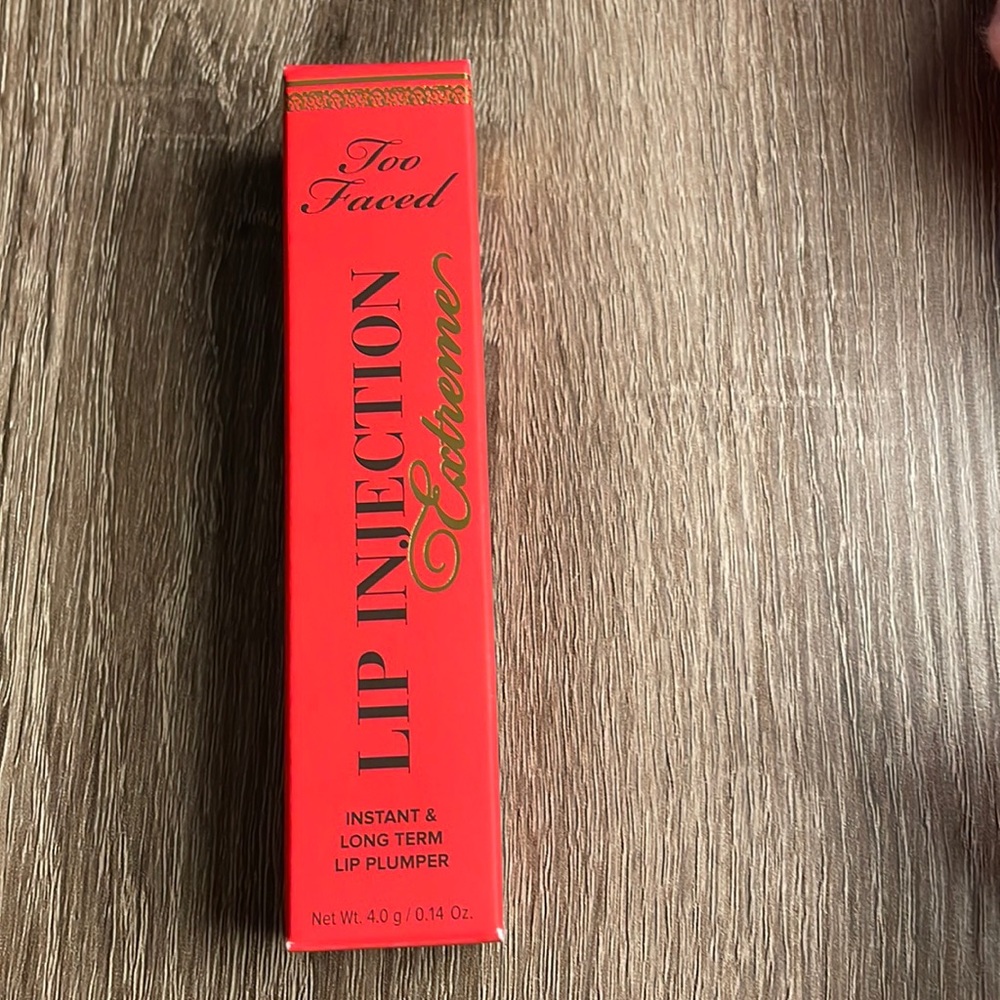 Too Faced lip injection extreme pink punch brand new full size
